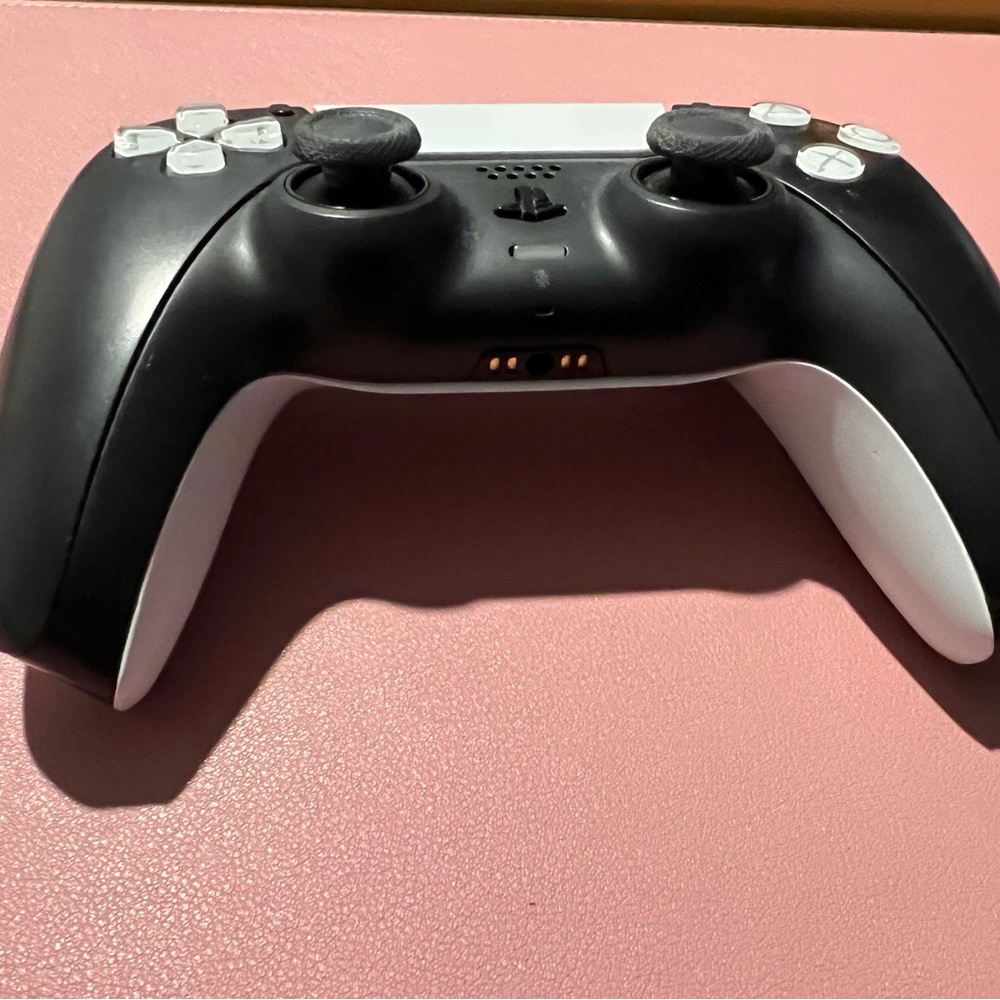 PS5 Remote Control - Picture 12 of 13